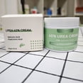 thumbnail image 4 of Crema para aclarar la piel La crema para manos y pies de máxima potencia elaborada con un 40 % de urea y un 2 % de ácido hialurónico salicílico se utiliza para hidratar (compre 2 y ahorre un 10 %), 4 of 9