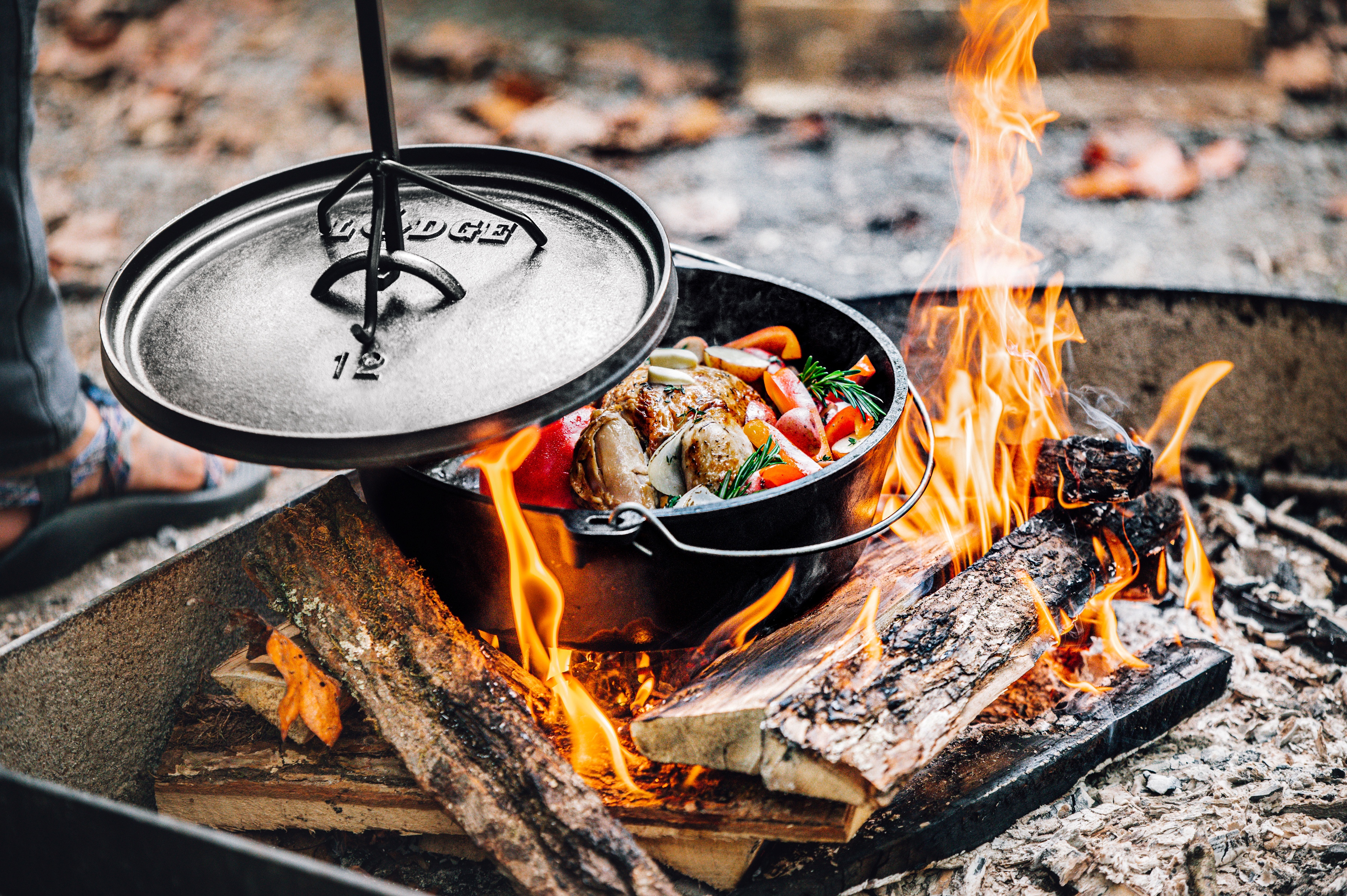 Lodge 6 Qt Cast Iron Camp Dutch Oven photo 5