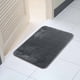 thumbnail image 5 of Alfombra de baño de espuma suave a rayas, con puntos de terciopelo absorbentes, lavable a máquina, gruesa, para ducha, antideslizante, textura de terciopelo, decoración del hogar., 5 of 7