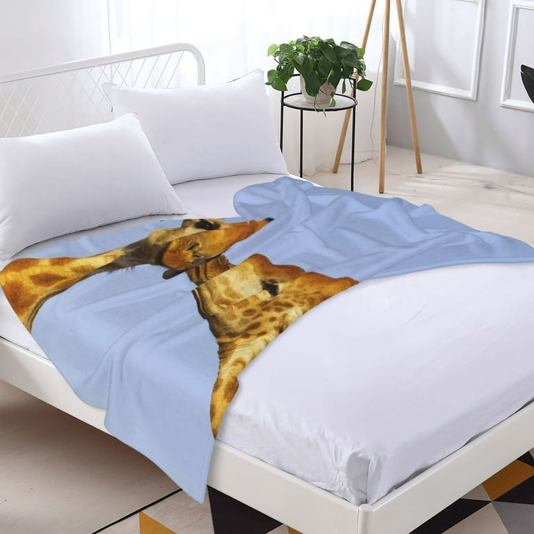Soft Blanket Lightweight Warm Cozy Bed Blanket for Sofa Travel Couch Giraffe Being Kissed Animal Print Throw Blankets 50x40 inch