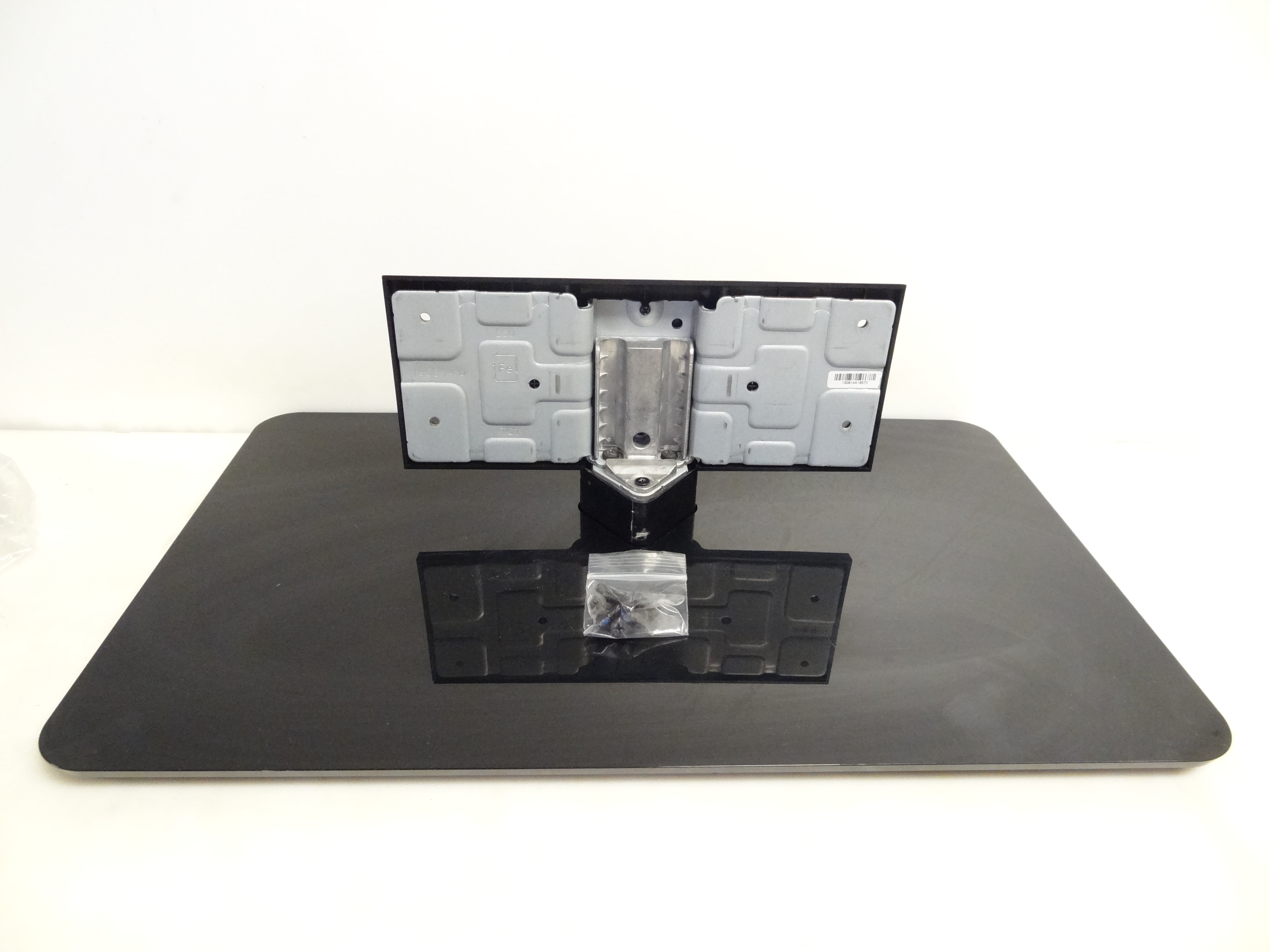 Vizio E701IA3E E701IA3 Stand Base W/ScrewsUSED(00900012254 & 009