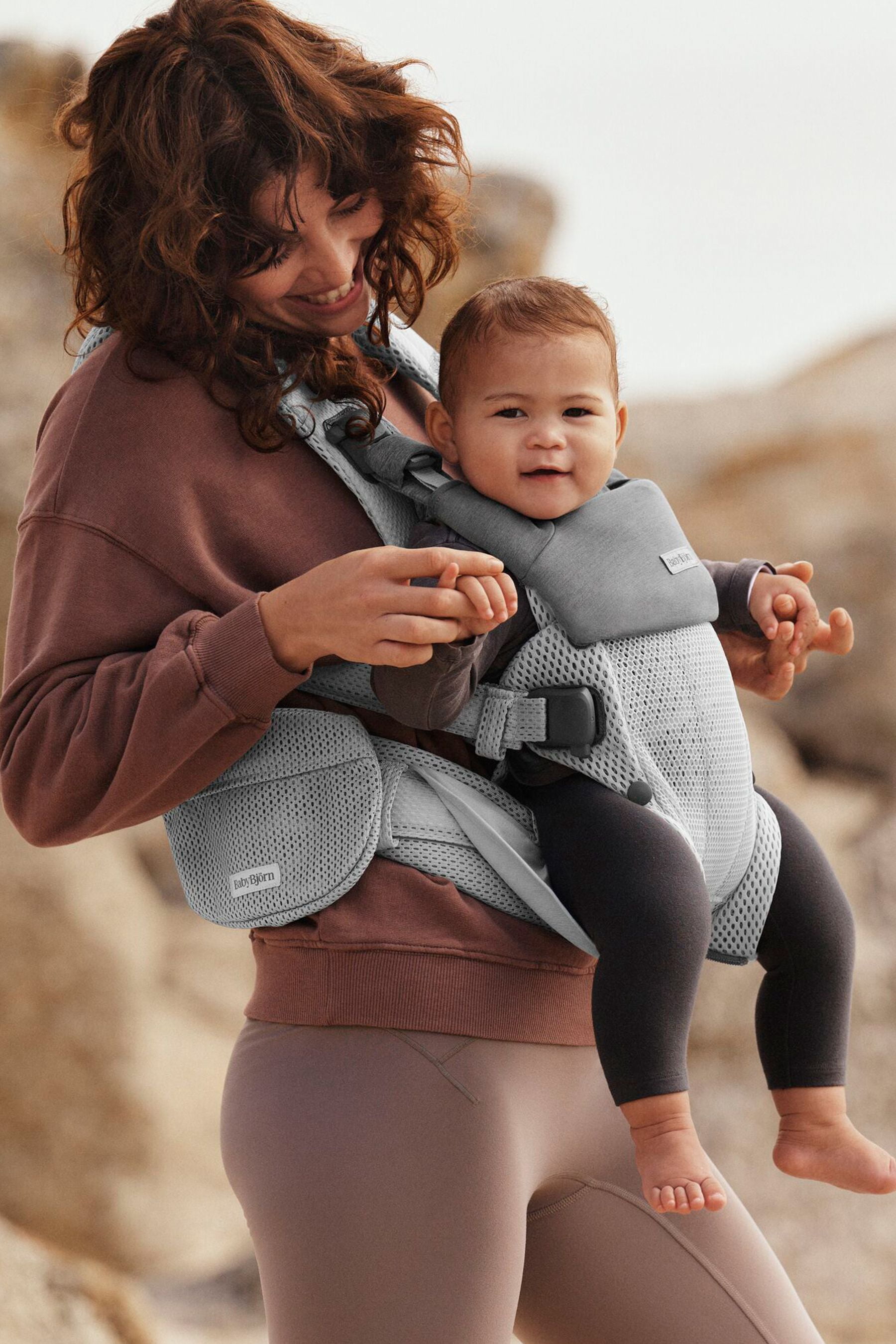 BabyBjorn Pocket Pouch for Infant Hip Seat Baby Carrier, Mesh, Gray