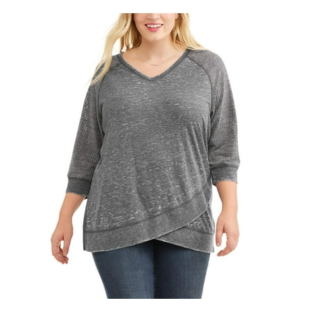 Women's Plus 3/4 Sleeve V-Neck Sweatshirt With Asymmetrical Hem
