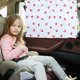 thumbnail image 1 of Cortina para ventanas de coche para niños y bebés | Parasol de tela ajustable con ventosas | Protección solar para ventanas traseras laterales de 50 x 70 cm, 1 of 7