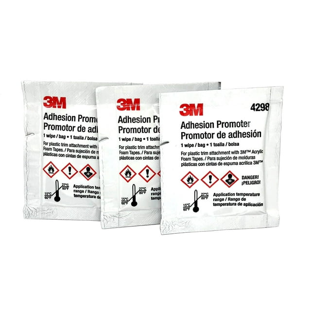 promotor de adhesión 3m 4298 con 3 aplicadores de esponja Paquete de tres sobres blancos frontales con logotipo 3M en rojo y texto bilingüe 'Adhesion Promoter/Promotor de adhesión' y número 4298; cada sobre contiene un aplicador de esponja de 2.5 cc detectable por luz UV, diseñado para mejorar la unión de cintas acrílicas en plásticos de baja energía superficial como tableros y piezas interiores. Vista centrada, frontal y ligeramente angulada. También suele usarse para retoques de molduras interiores pequeños.