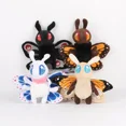 thumbnail image 4 of Mercancía del juego Juguetes de peluche Nuevo muñeco de peluche de polilla y mariposa Anthro Muñeco de peluche de polilla de dibujos animados Regalo de vacaciones para novios Sorpresa de cumpleaños, 4 of 5