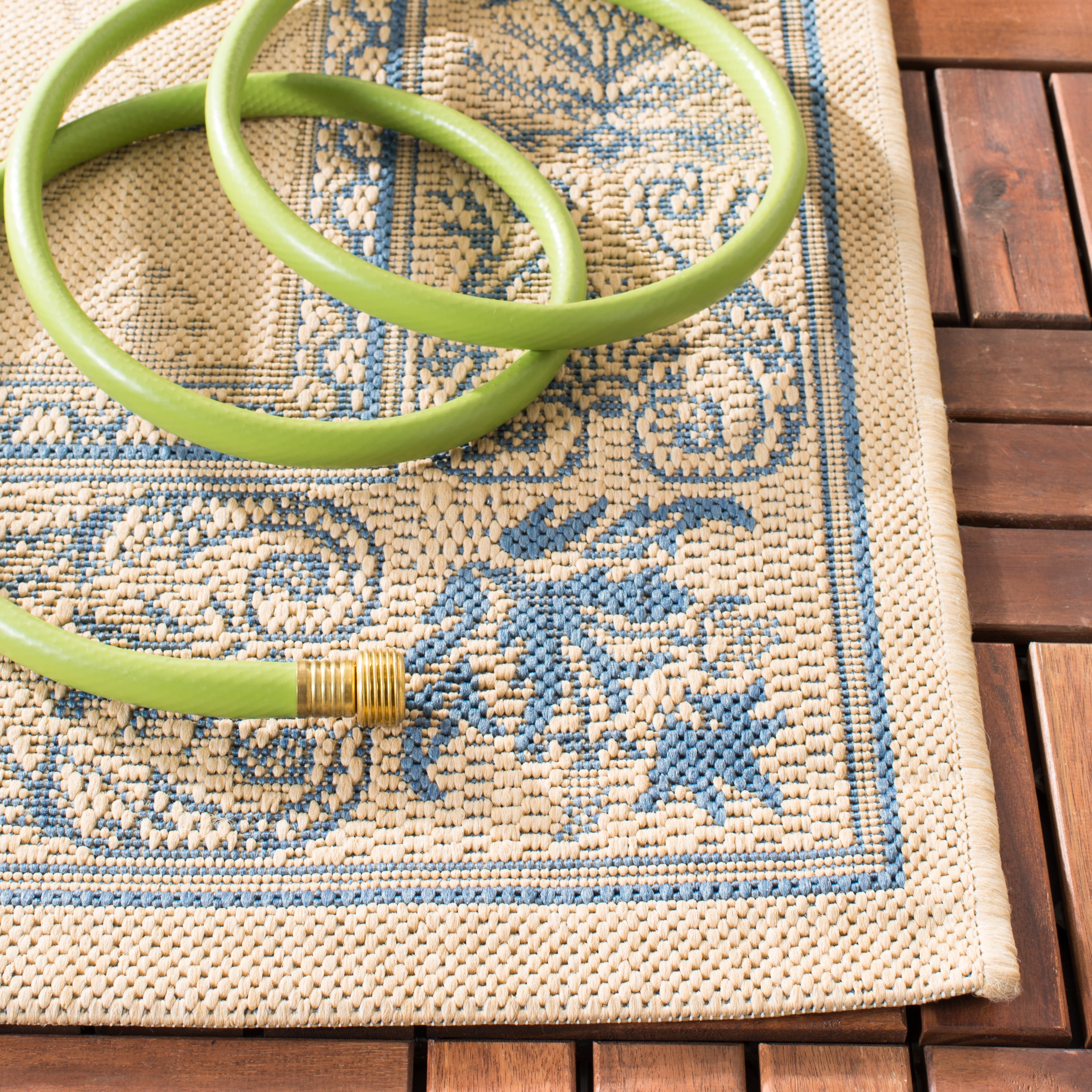 Safavieh Courtyard Derek Oriental Indoor/Outdoor Area Rug, Natural/Blue, 6'7" x 9'6"