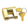thumbnail image 1 of Cerradura de acoplamiento Shoreline Marine tipo tornillo de latón con 2 llaves, 1 of 2