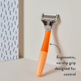 thumbnail image 4 of Set de maquinillas de afeitar Harry's Razors para hombre con 5 hojas de repuesto y gel de afeitar, 4 of 9