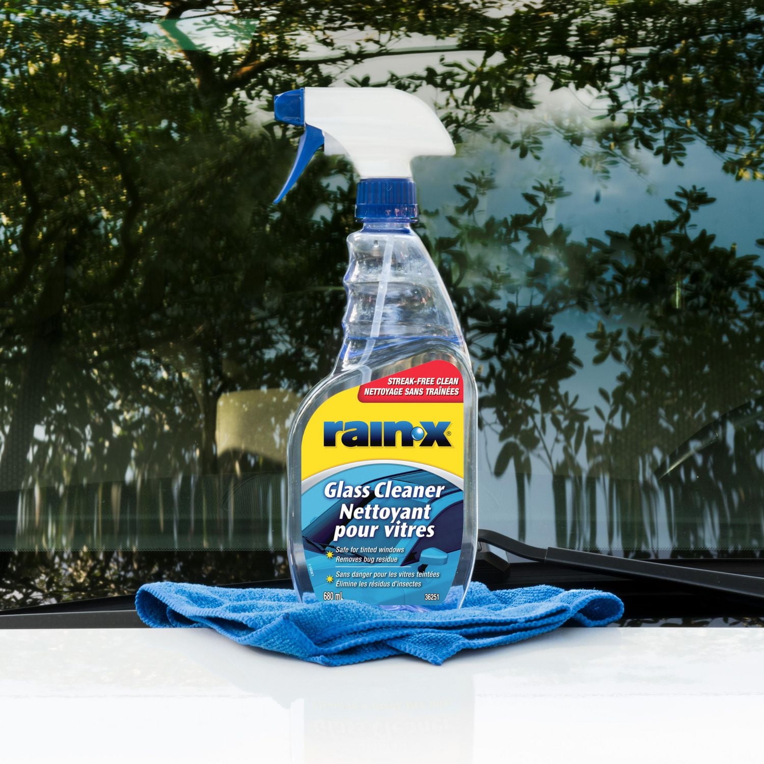 Nettoyant de vitre Auto Rain-X 680 mL