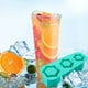thumbnail image 2 of Bandeja de hielo reutilizable con tapa | Moldes de hielo de 3 cilindros huecos para cubitos grandes de fusión lenta | Silicona flexible de grado alimenticio | Ideal para whisky, cócteles, tazas de, 2 of 5