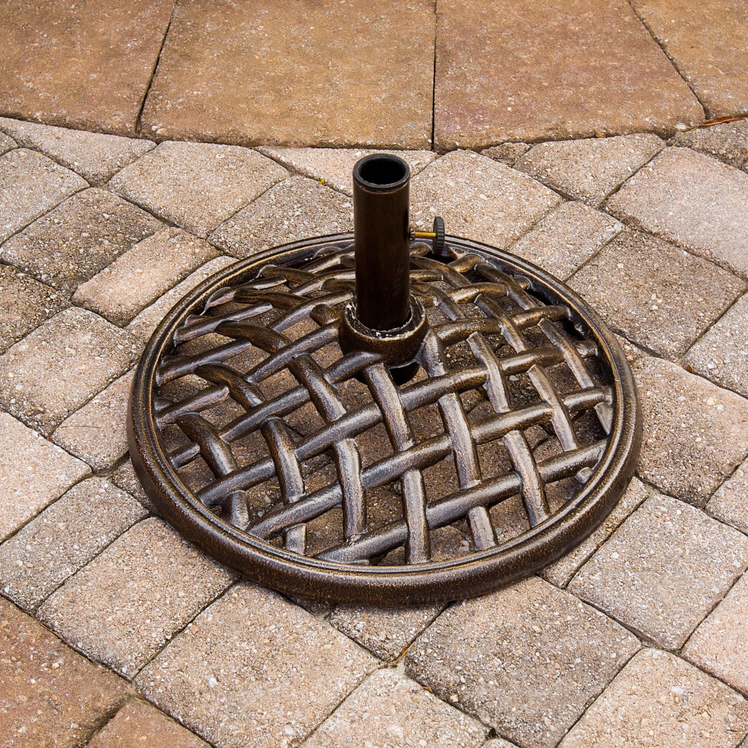 Cambridge Outdoor Iron Umbrella Base, Bronze