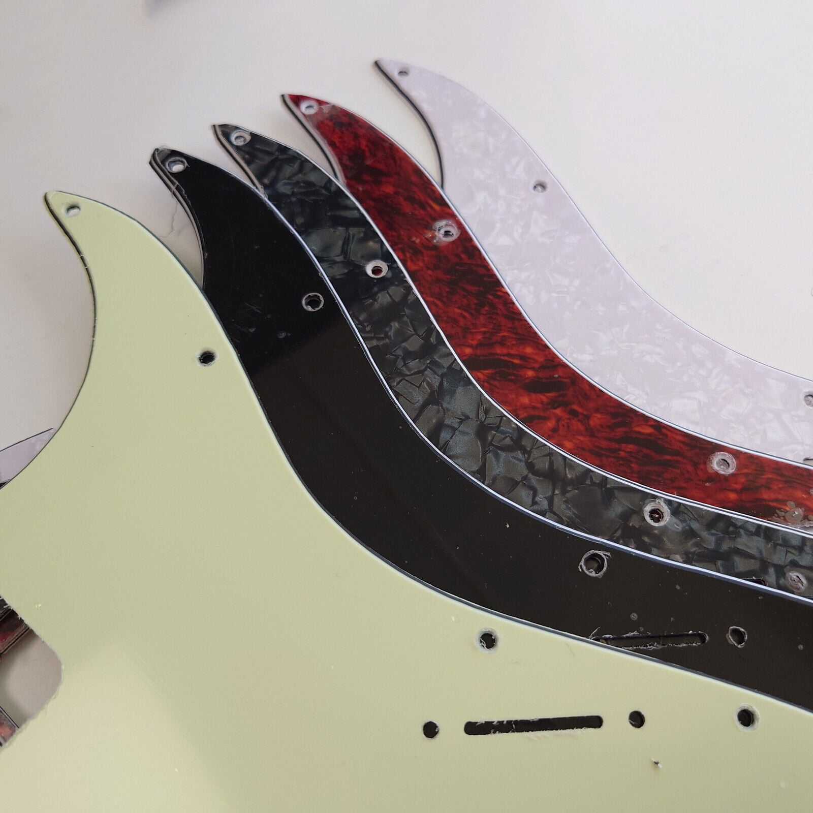 2 P90 Pickup Guitar Pickguard for Fit Fender Stratocaster P90 2 Pickup Strat Guitar Pickguard Replacement Parts with Mounting Screws