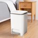 thumbnail image 5 of Basurero de cocina de gran capacidad (12 y 9 litros) con tapa | Apertura con pedal y prensa manual | Cesto de basura de plástico impermeable y antiolores para baño, dormitorio y salón | Blanco y, 5 of 6