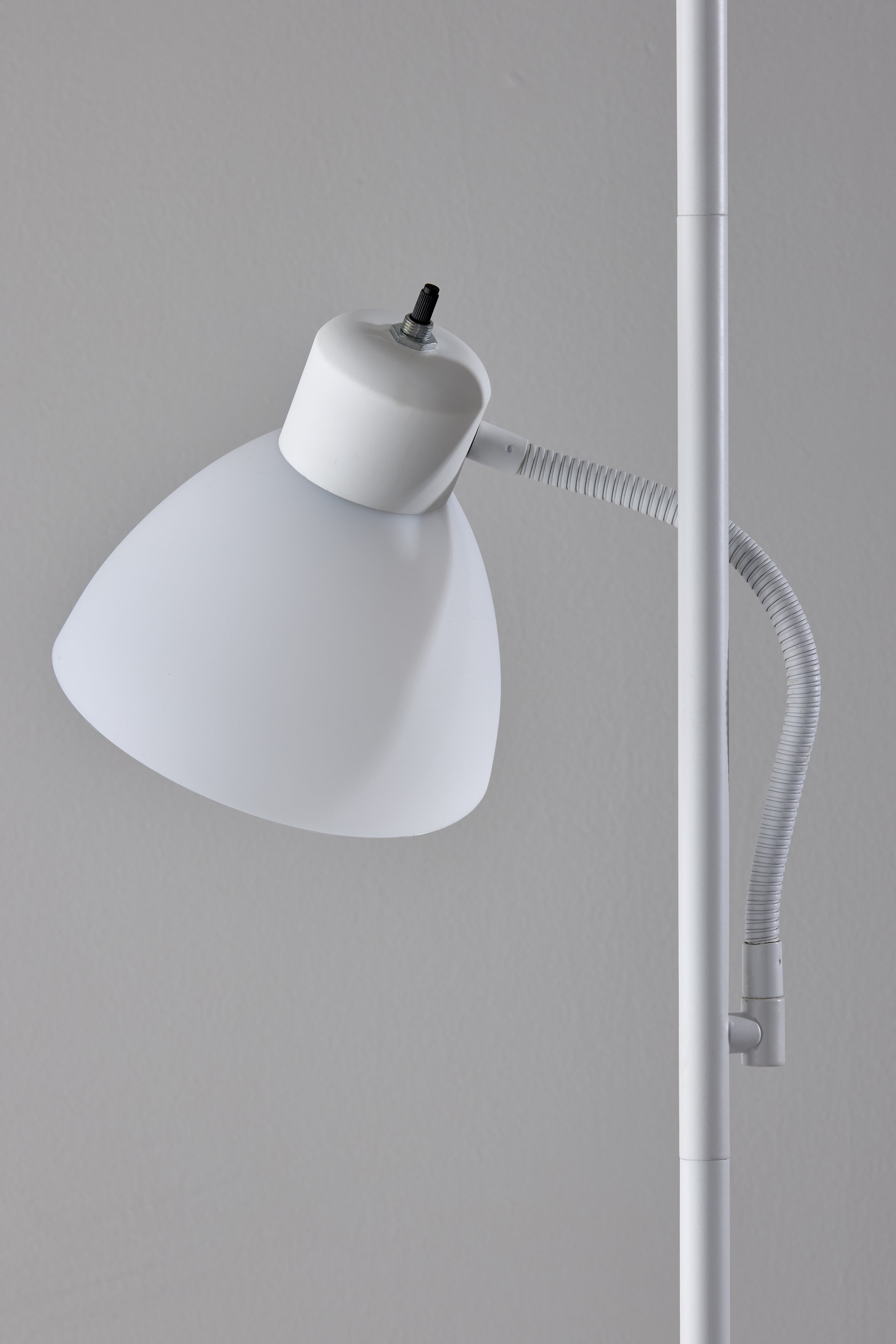 Mainstays 72" White Combo Floor Lamp with Reading Lamp, Modern Design