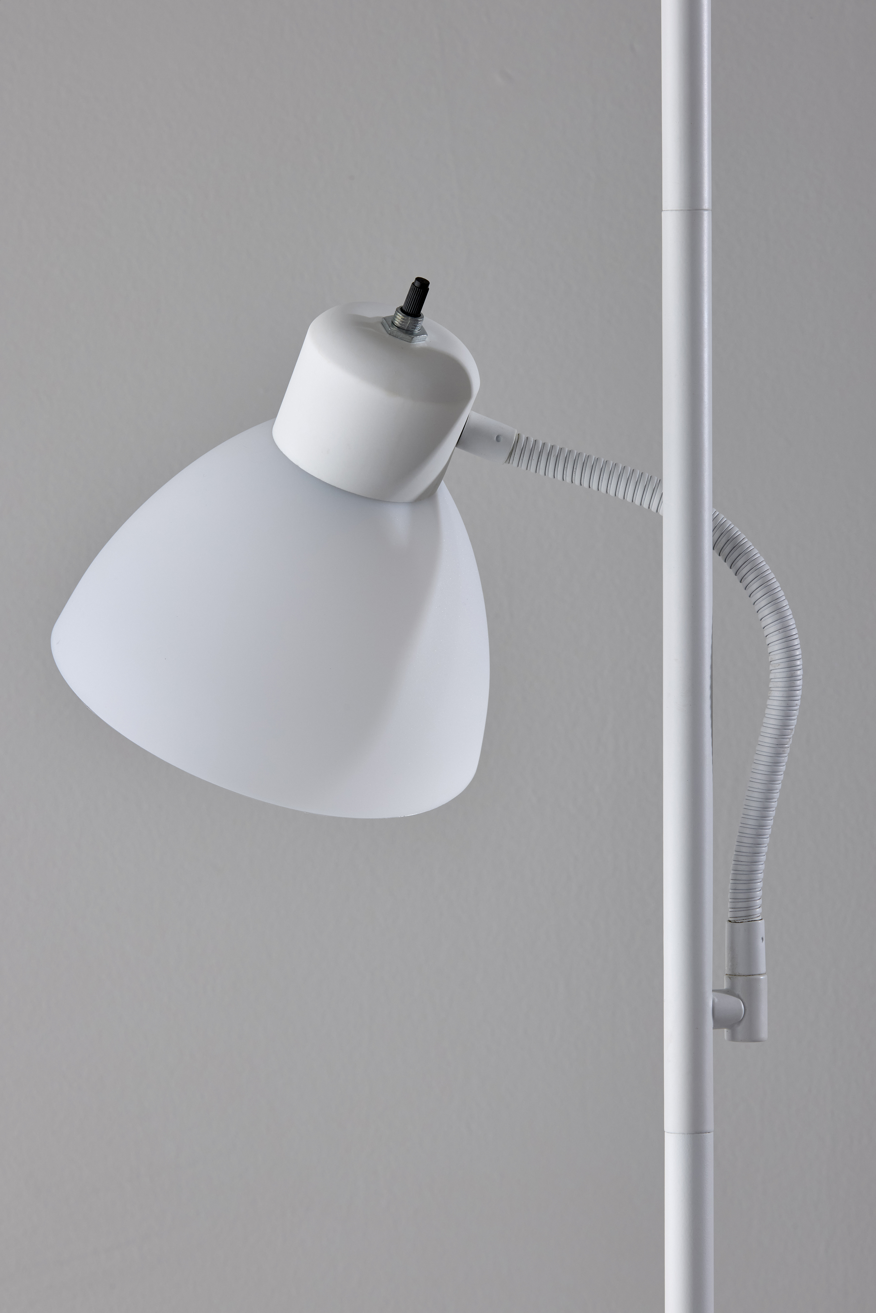 MAINSTAYS 72″ WHITE COMBO FLOOR LAMP WITH READING LAMP, MODERN DESIGN