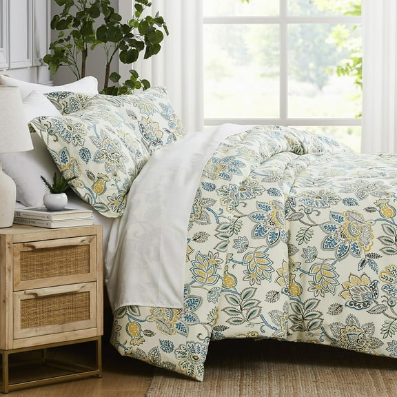 Wanderlust Printed Duvet Cover Set by SouthShore Fine Linens