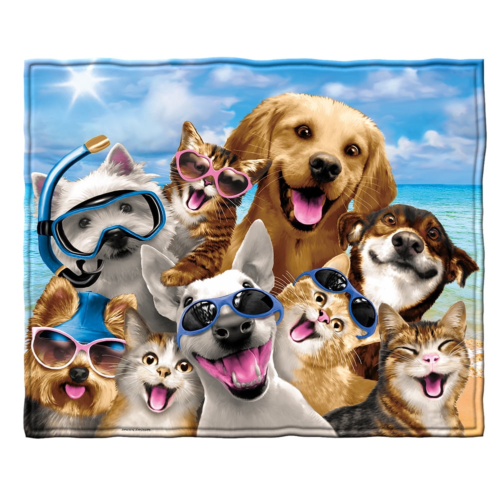 Dawhud Direct Dogs and Cats Beach Party Selfie Super Soft Plush Fleece ...