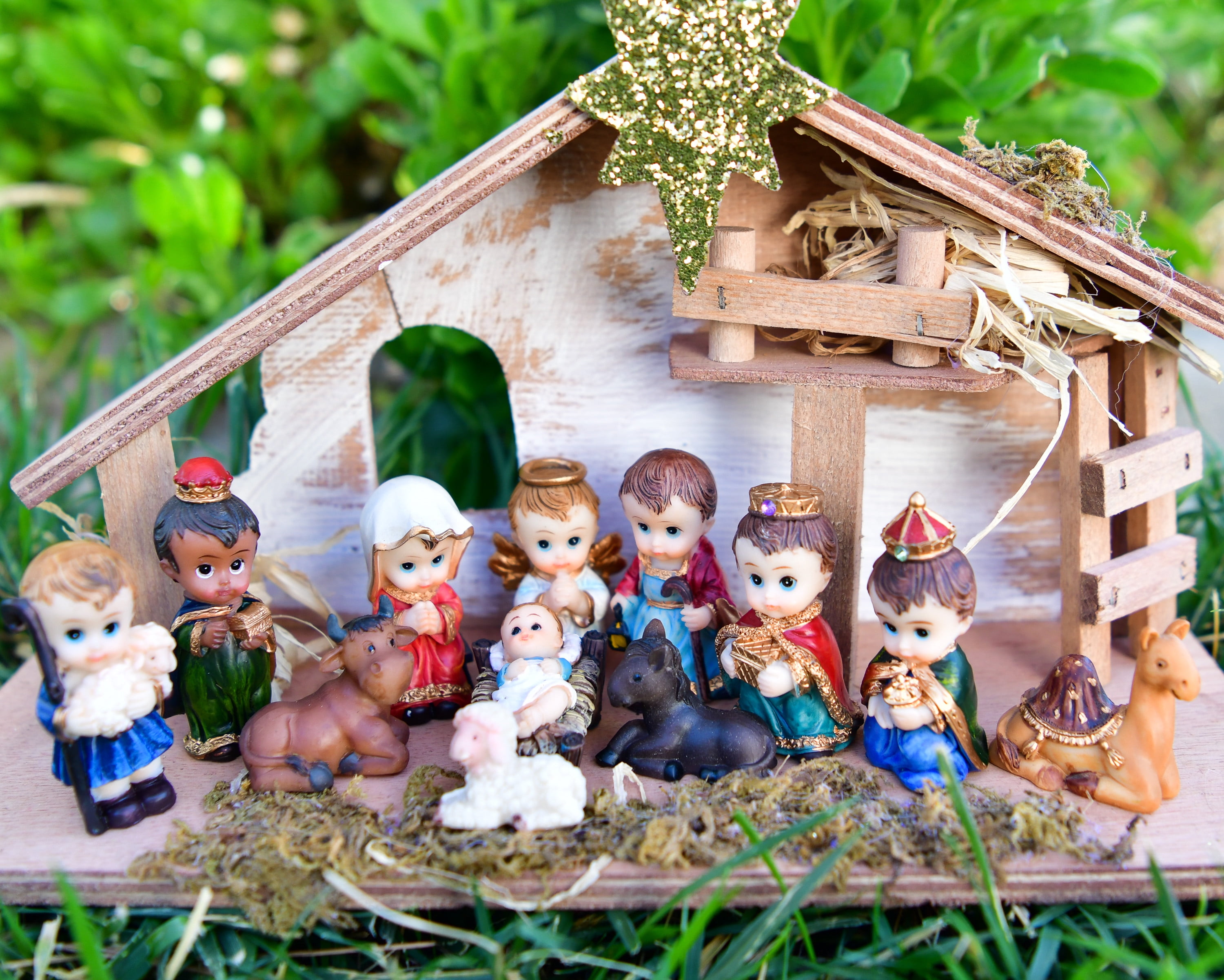 childrens nativity scene