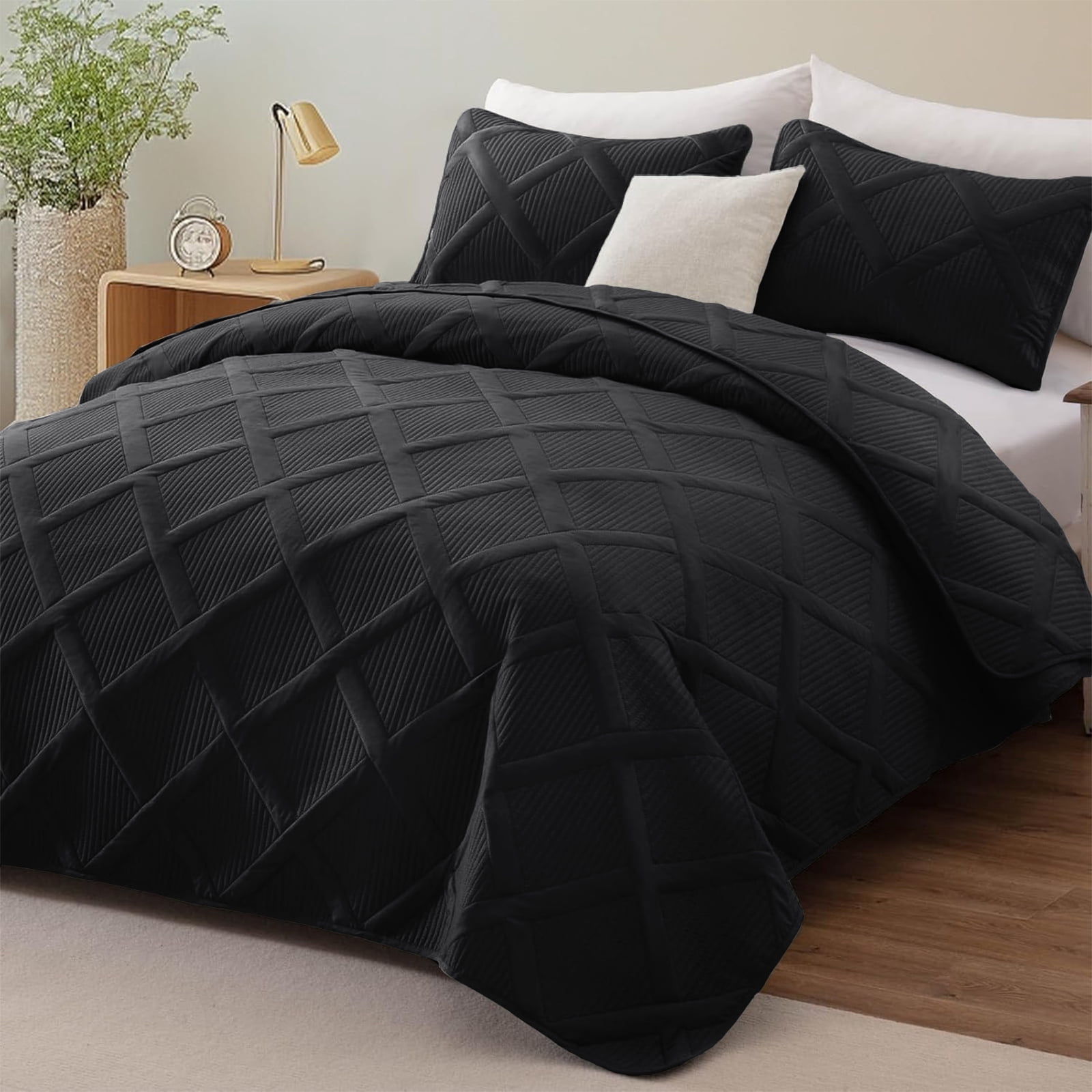 Exclusivo Mezcla Ultrasonic California King Quilt Set, 3-Piece Lightweight Bedspreads Modern Striped Coverlet, Black