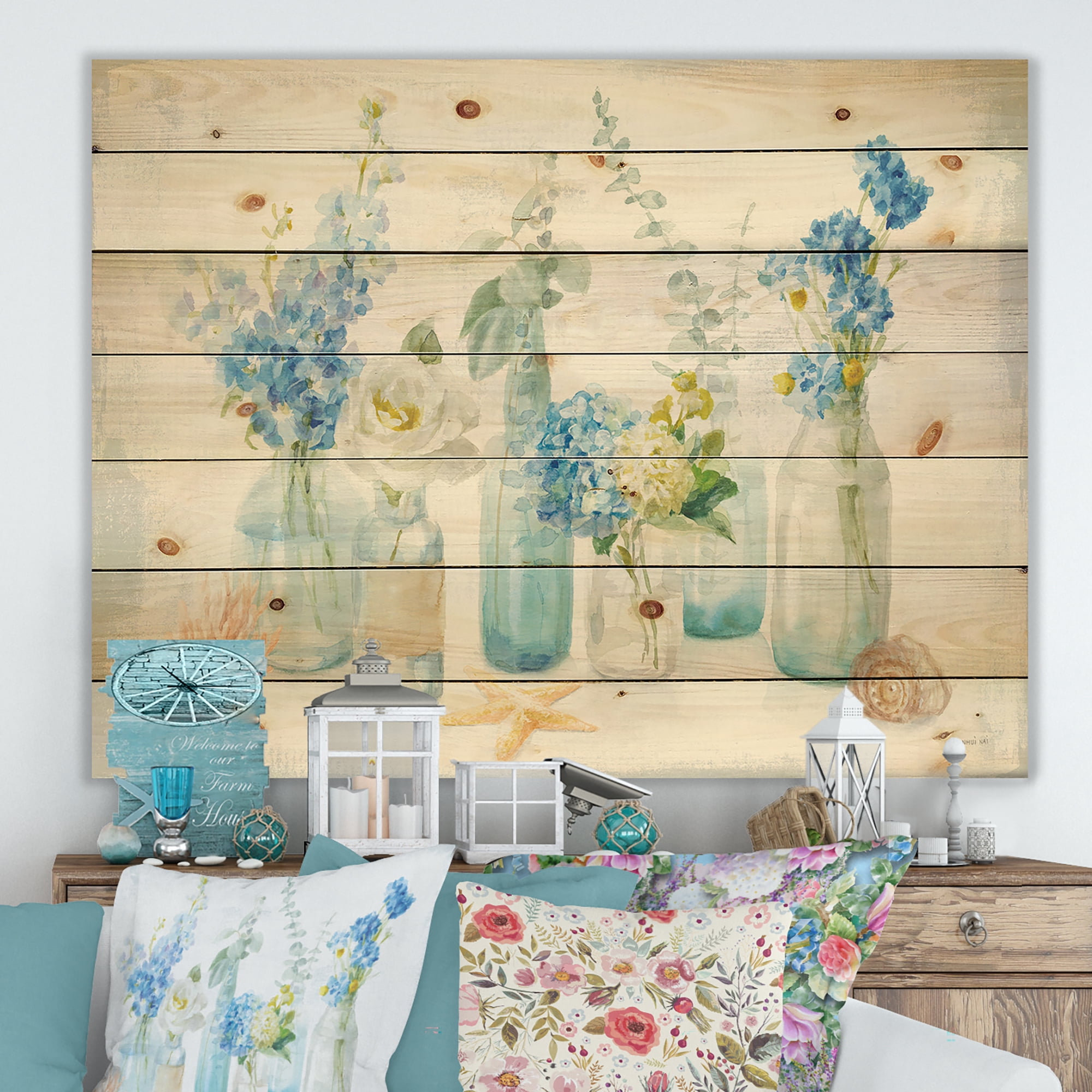 Designart 'Cottage Florals I' Farmhouse Print on Natural Pine Wood