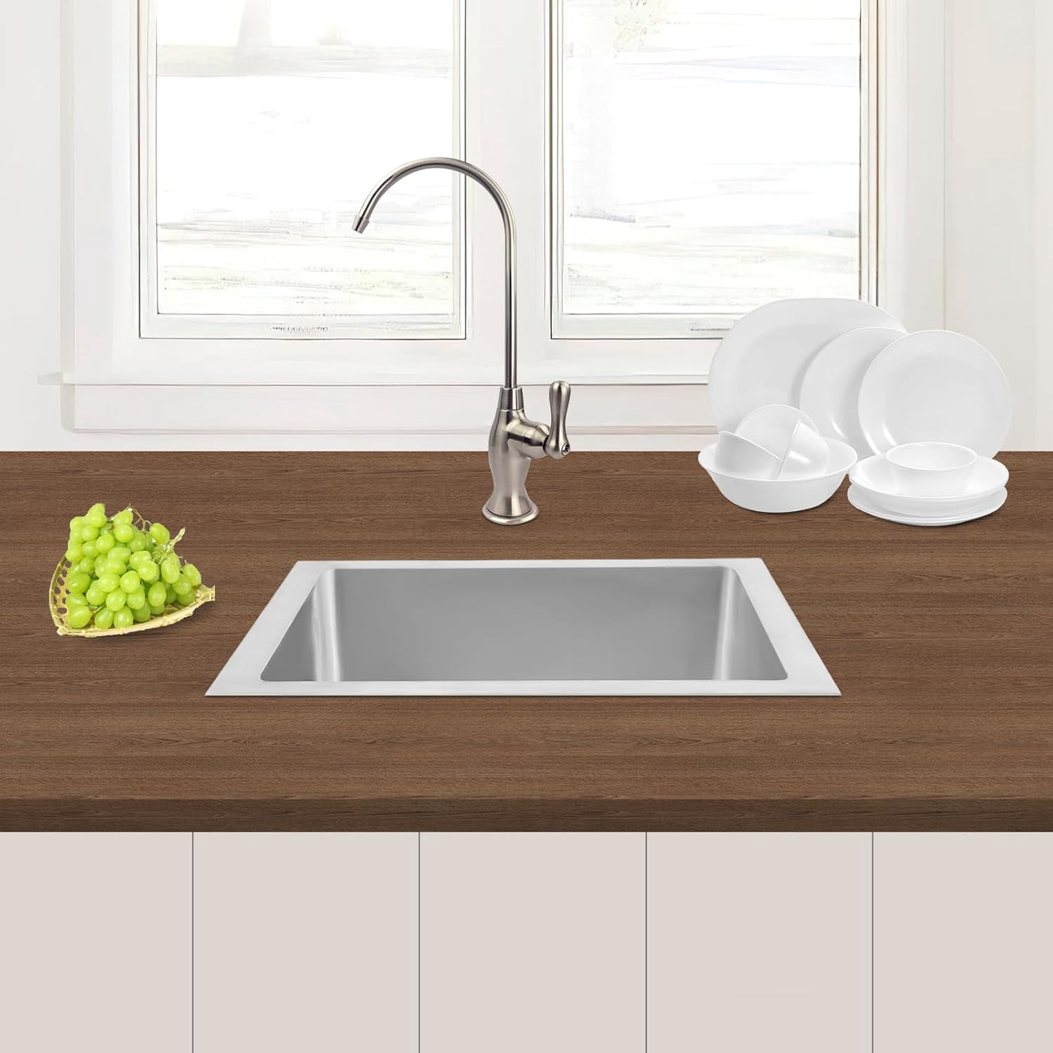 Miumaeov Commercial Floor Mount Mop Sink Free Standing Single Bowl Utility Sink for Restaurant Kitchen Garage Basement Bathroom