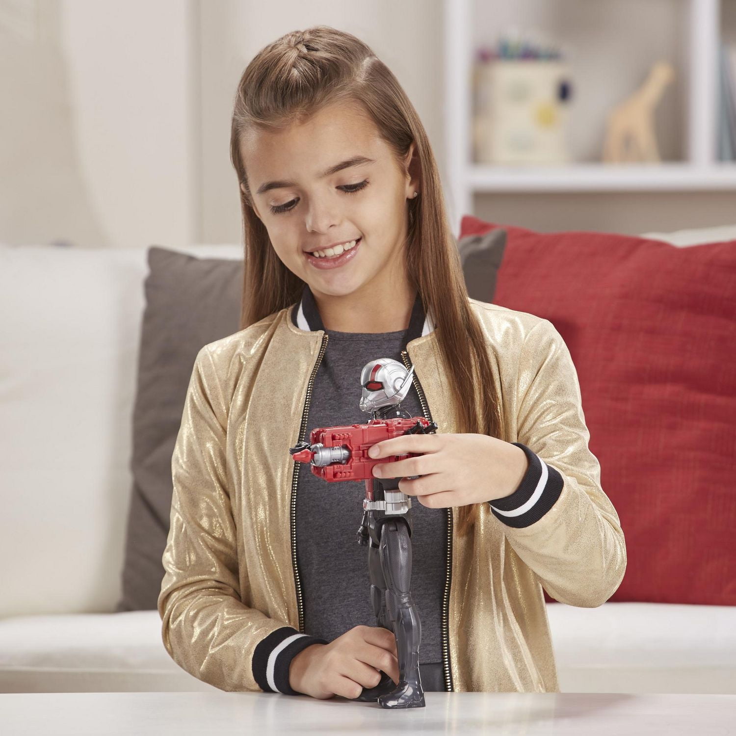 Marvel Avengers: Endgame Titan Hero Power FX Ant-Man