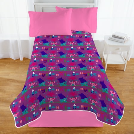 Trolls "Poppy Presents" 62" x 90" Sherpa Blanket, 1 Each ...
