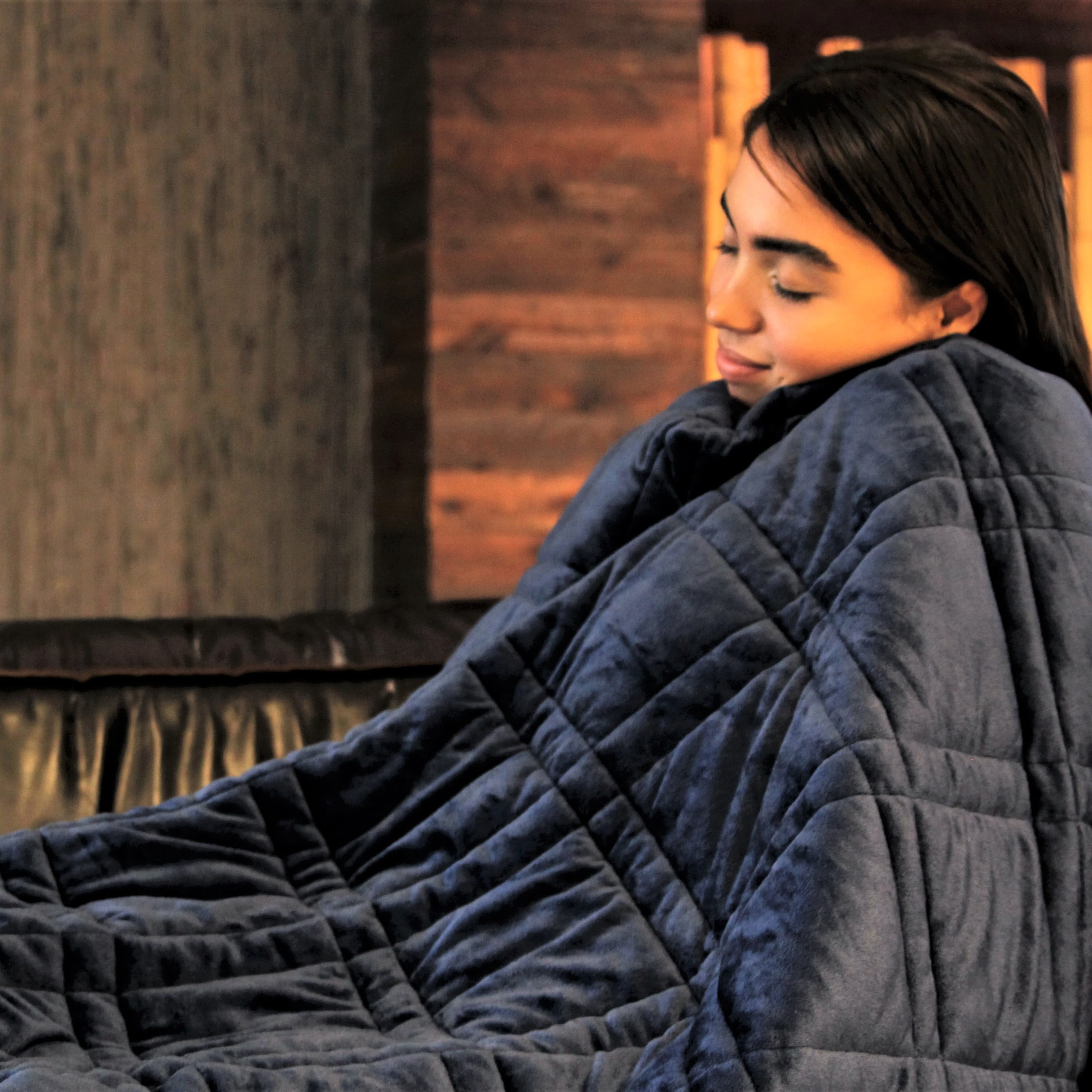 Ultra Plush Pine & River Minky Weighted Blanket (60"x80", 20 lb) in Grey