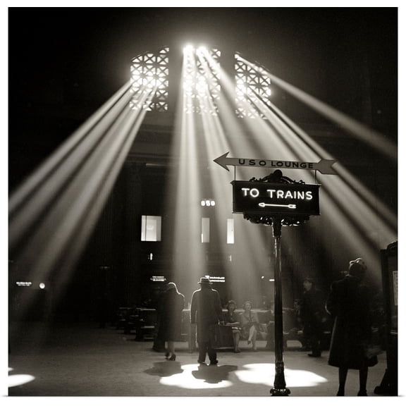 Great BIG Canvas | Rolled Print Collection Poster Print entitled Waiting Room of the Union Station, Chicago