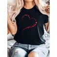 thumbnail image 3 of Camiseta de moda para mujer, de manga corta y cuello redondo, con estampado de corazones, cómoda para exteriores, ideal para verano y primavera, ideal para vacaciones informales y deportes. Para adul, 3 of 5
