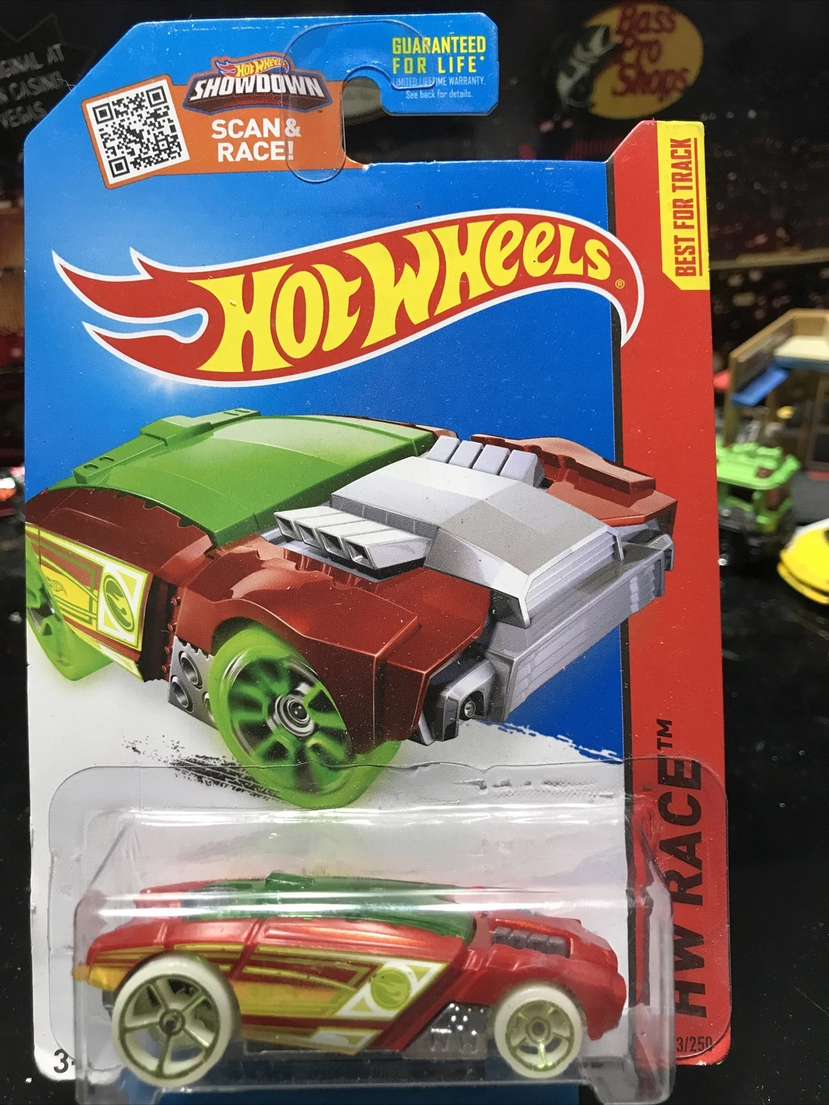 Hot Wheels Super Treasure Hunt '84 Mustang SVO #4/10, échelle 1/64. La Pépite Violette !