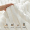 thumbnail image 3 of Manta Bedsure, forro polar de franela, tamaño queen, 230 x 230 cm, color blanco, 3 of 7