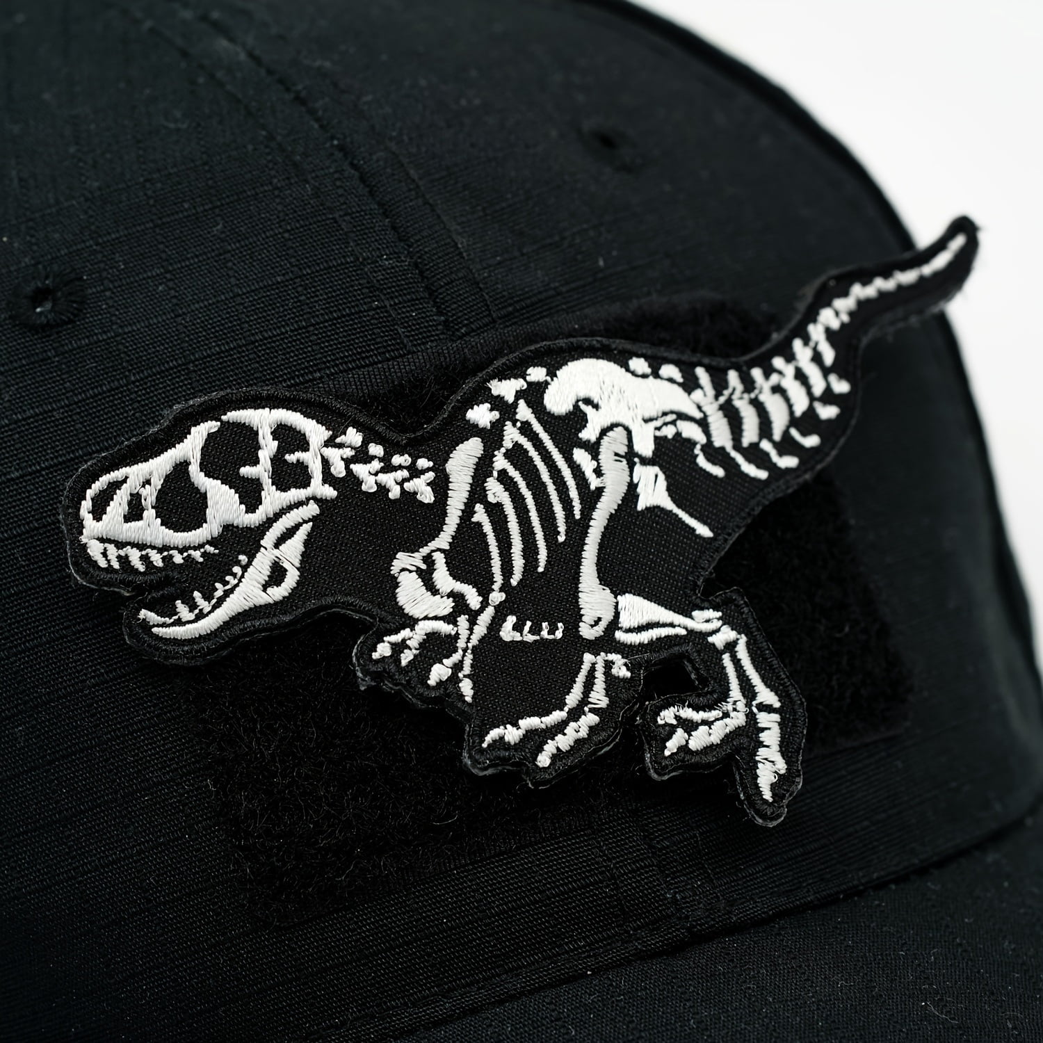 1 set of dinosaur T-Rex fossil embroidered Velcro stickers | Tactical badges | Hook Velcro stickers | Suitable for backpacks, clothing, etc.