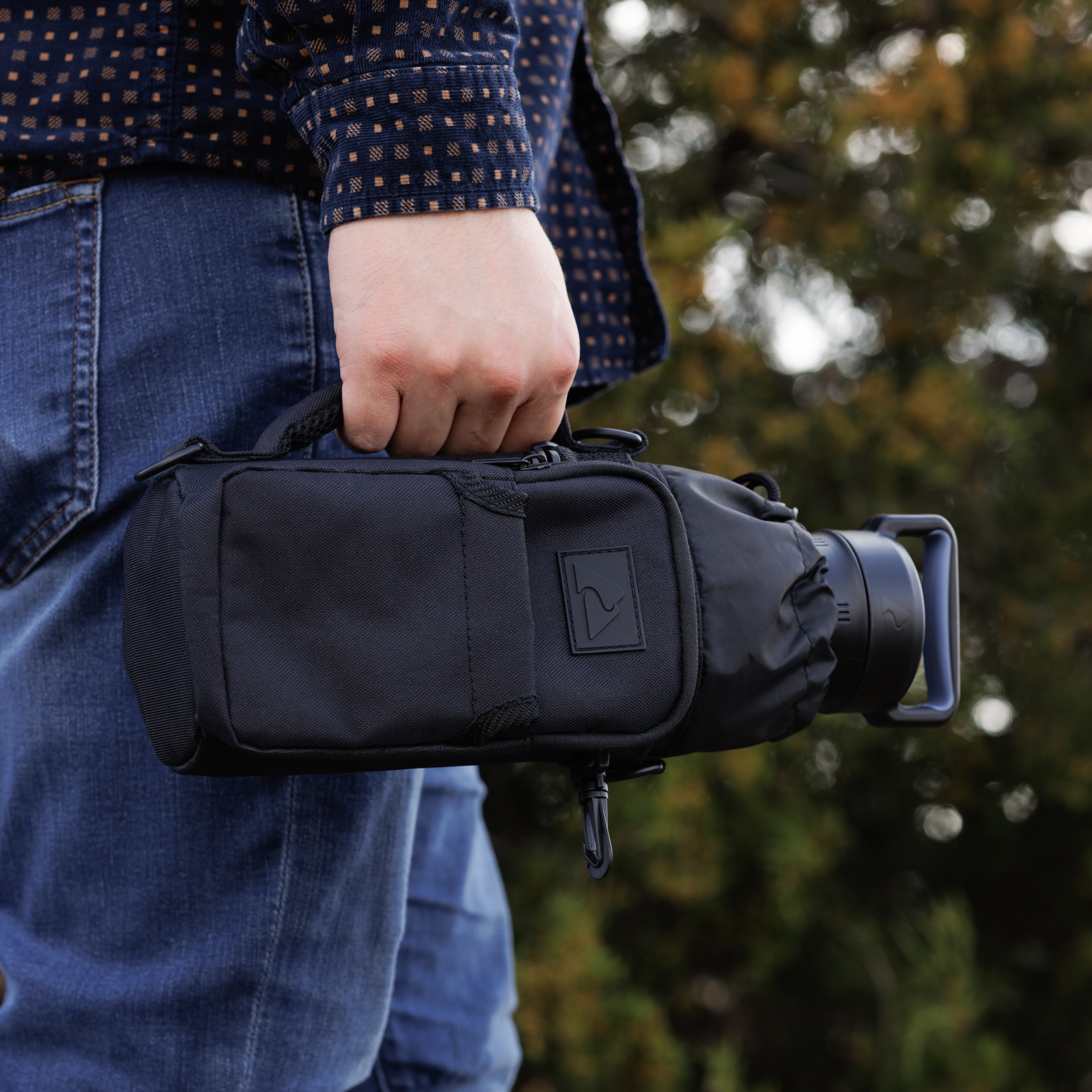 (3 pack) Ozark Trail 32-40 fl oz Water Bottle Sling with Shoulder Strap and Front Zipper Pocket, Black