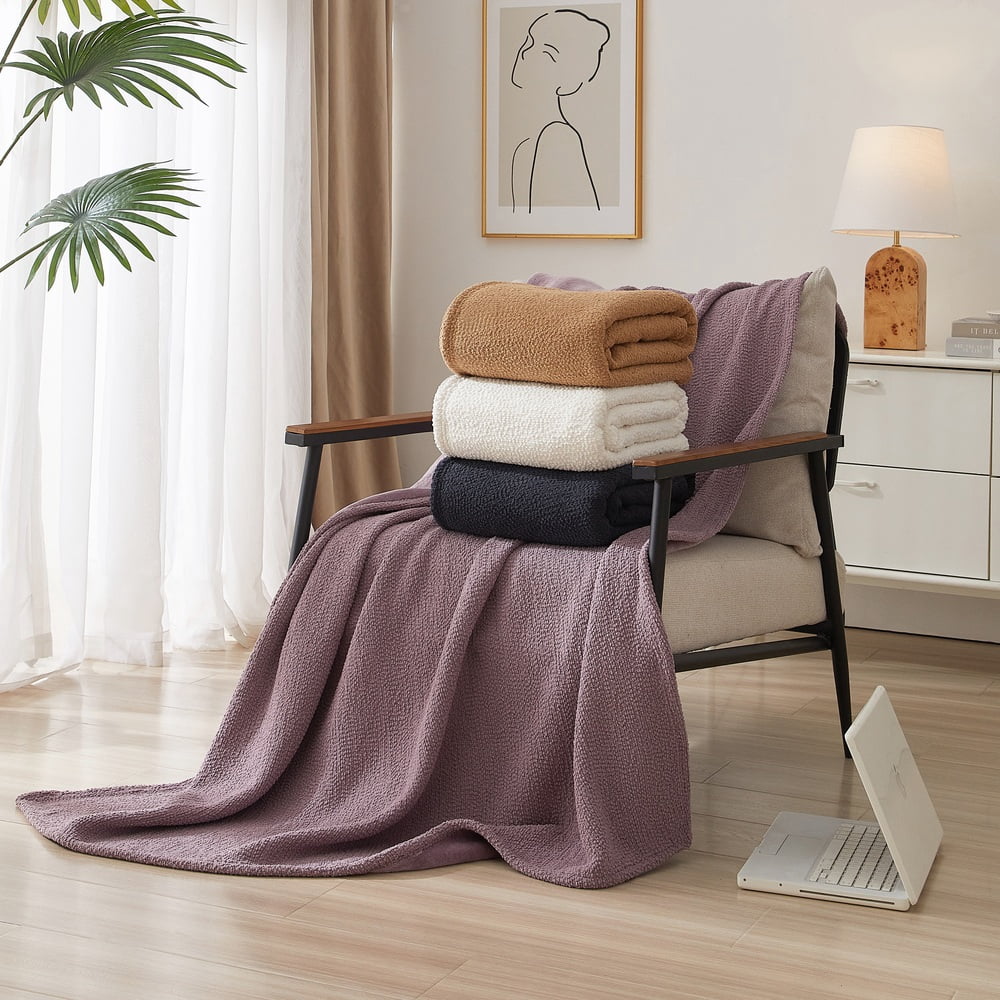 Mainstays Reversible Cozy Boucle Chenille Plush Throw, Purple 50" x 70"