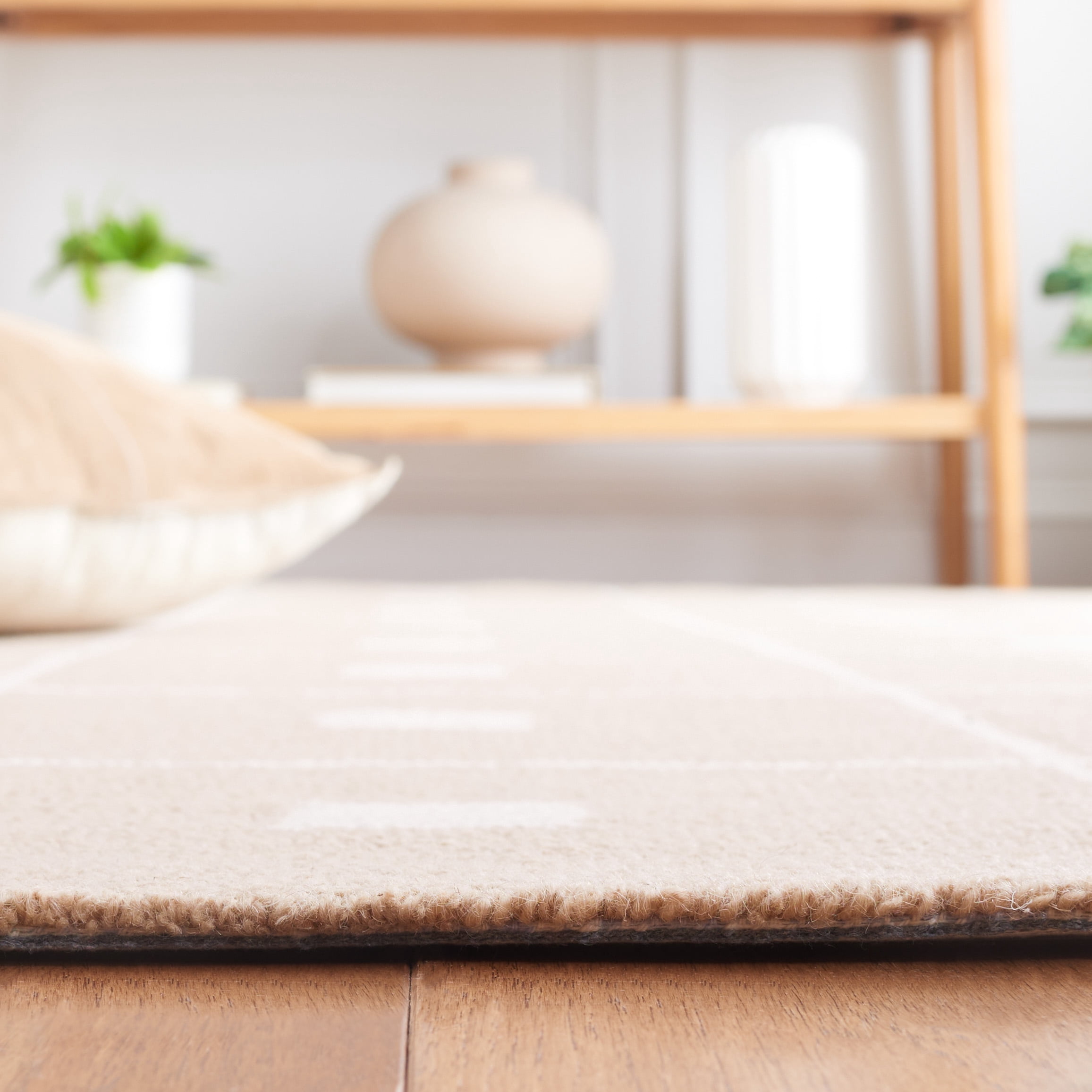 SAFAVIEH Martha Stewart Micro Loop Area Rug, Beige/Ivory, 5' x 8'