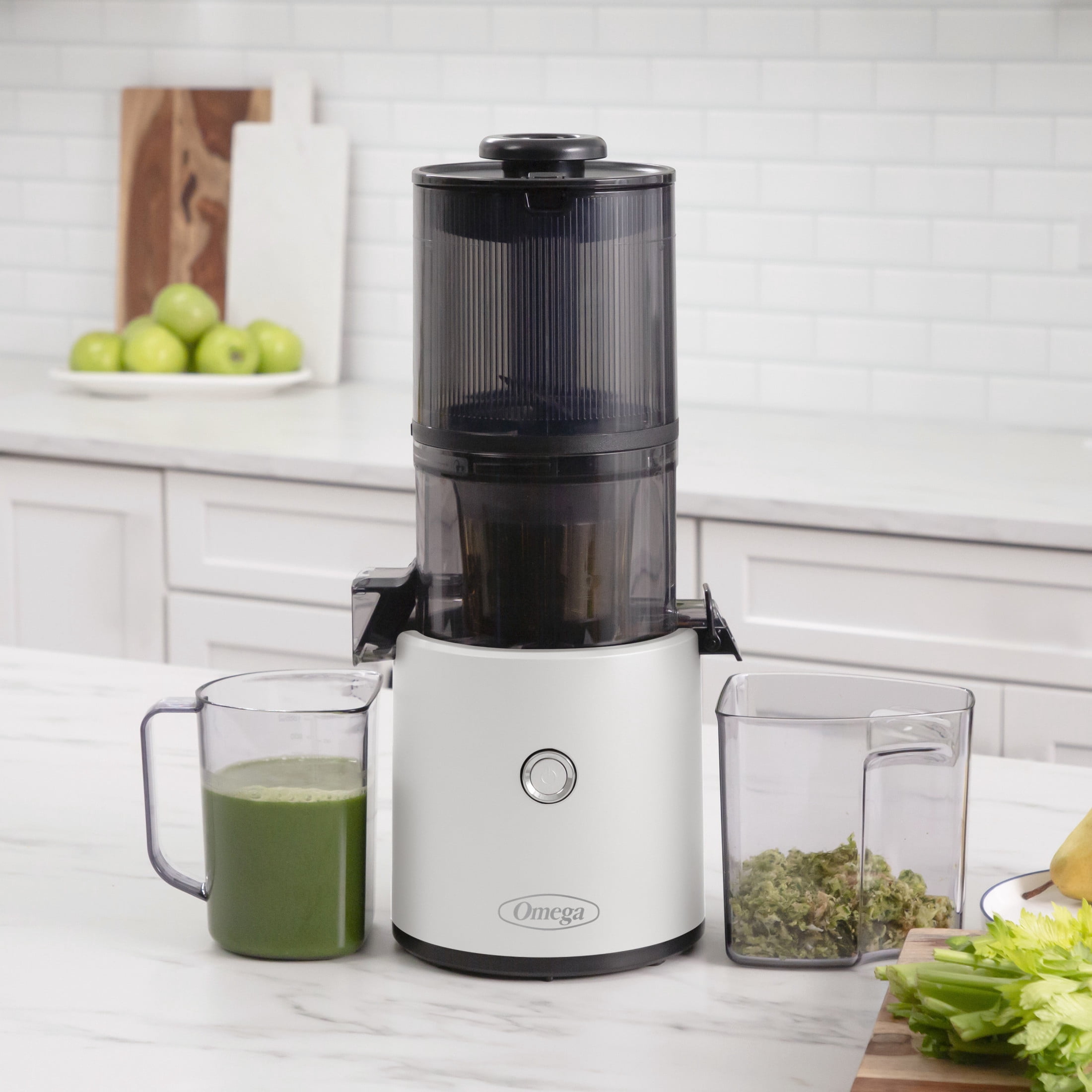 Omega Effortless™ Cold Press Batch Juicer, 2L Capacity, in White (JC2022WH11)