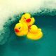 thumbnail image 3 of Juguete de baño para bebé CHAO Pato de goma flotante y chirriante 12 piezas, 3 of 5
