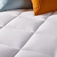 thumbnail image 4 of Sleep Innovations 4-inch Dual Layer Gel Memory Foam Mattress Topper, King, Enhanced Support, 4 of 5