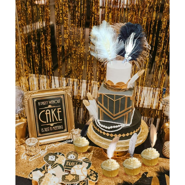 Great Gastby Table Setting and Decor  Gatsby party decorations, Gatsby birthday  party, Gold party