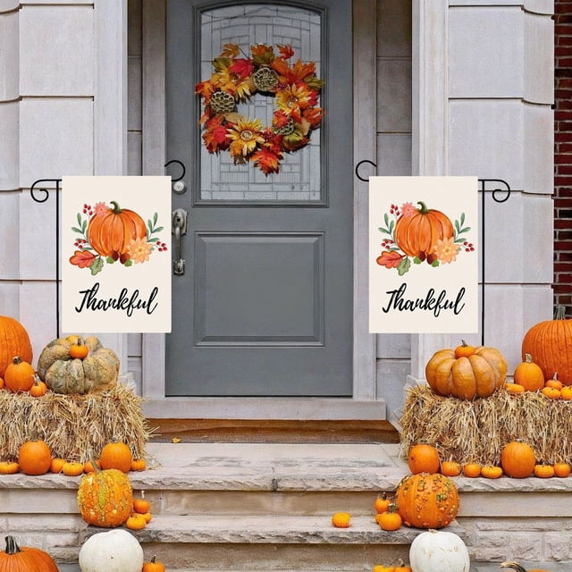 Thanksgiving Garden Flag, Festive Sunflower and Pumpkin Design, Durable Polyester Outdoor Decoration with Vibrant Colours for Fall Celebrations and Festivals