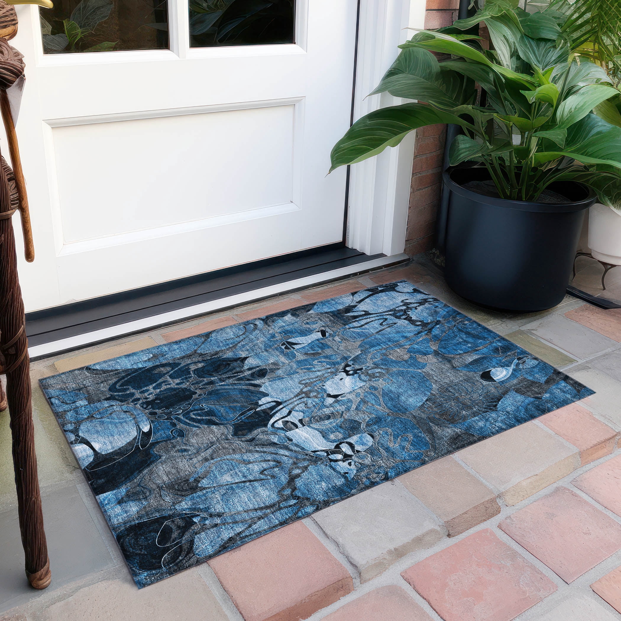 Addison Rugs Chantille Indoor/Outdoor Transitional Floral Blue Washable Rectangle Rug, 1'8" x 2'6"