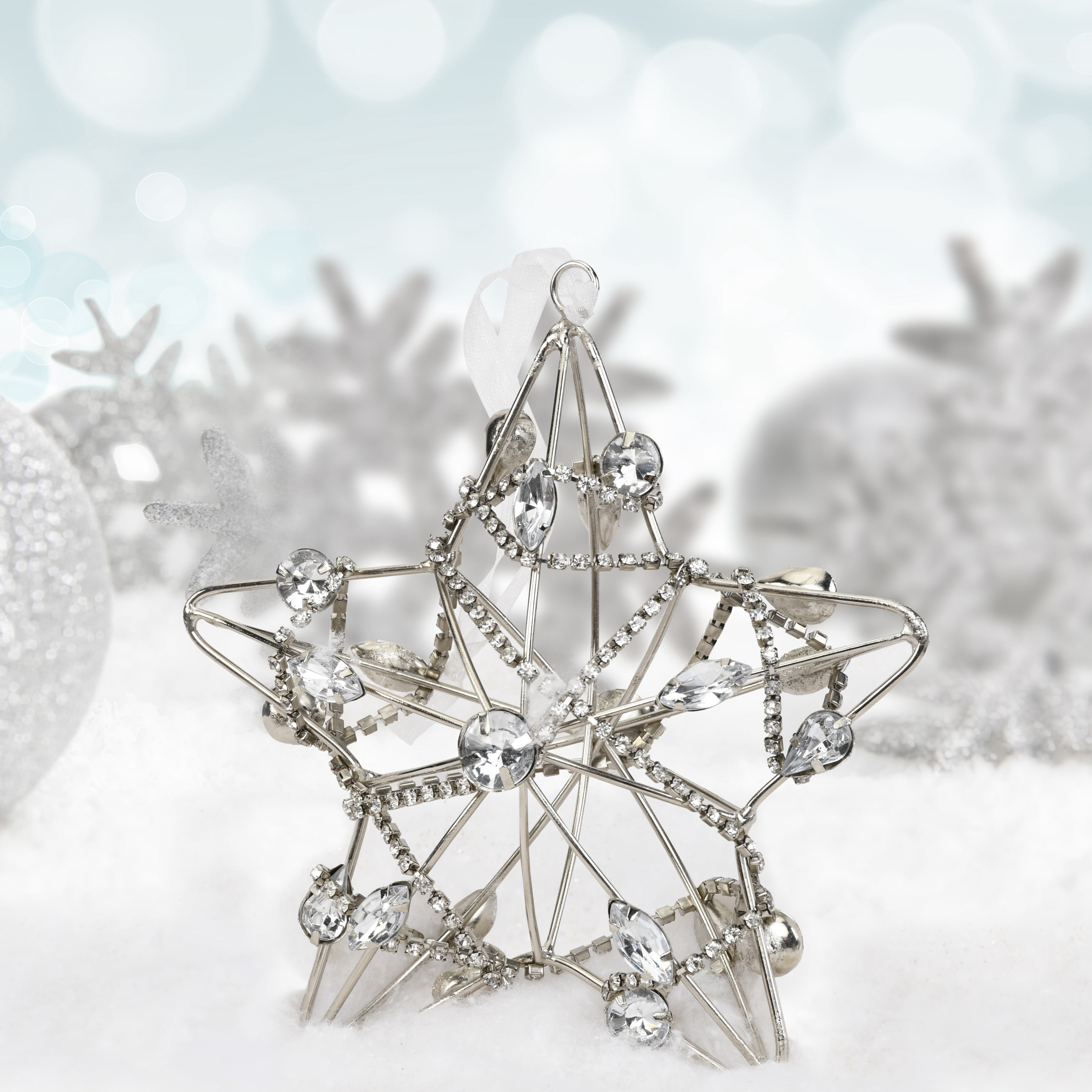 LR Home Gold and Silver Shining Crystal Chain Wrapped Star Ornament, Set of 4