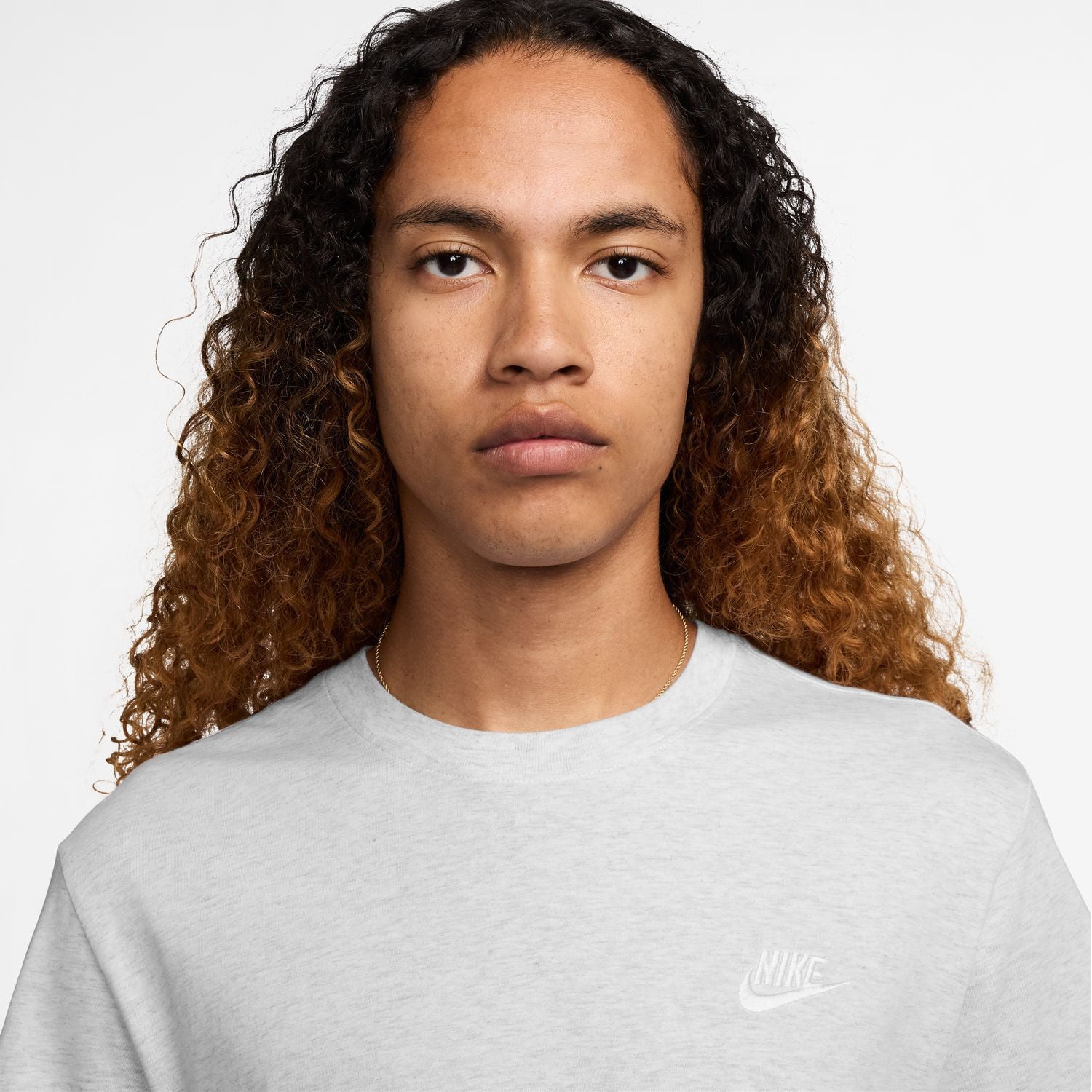 ★ Nike★ Sportswear Club T-Shirt M Dark Grey Heather FV037 Mens Nike Sportswear Club T-Shirt Dark Grey Heather/Black X