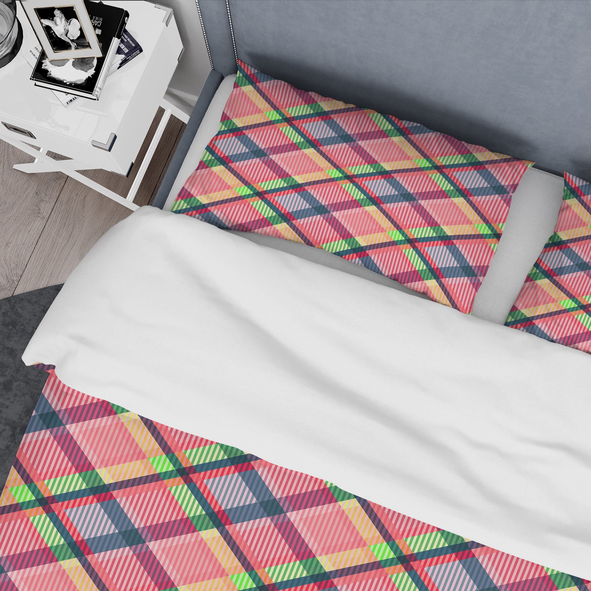 Designart 'Tartan Geometrical Texture I ' Mid-Century Modern Duvet Cover Set