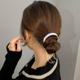 thumbnail image 4 of Pinzas para el cabello Salvador con diamantes de imitación Color AB, 4 of 10