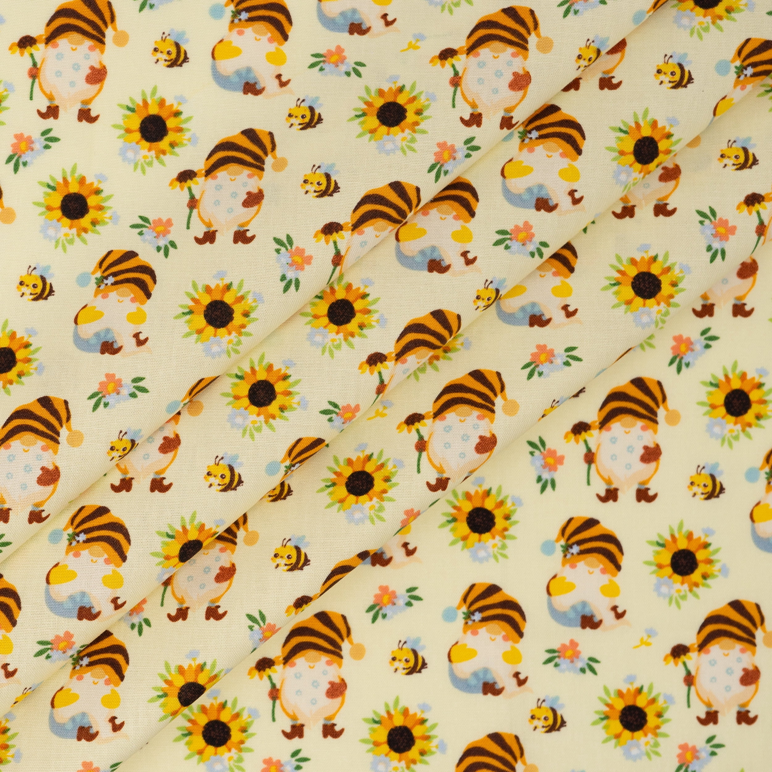 Singer Fabric 100% Cotton Daisies Gnomes 10 Inch Square Charm, 20Pc