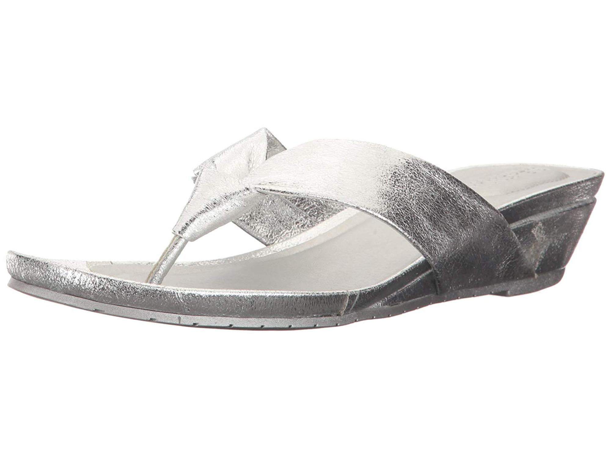 Cole Cole Reaction Women's Date Low Wedge Thong