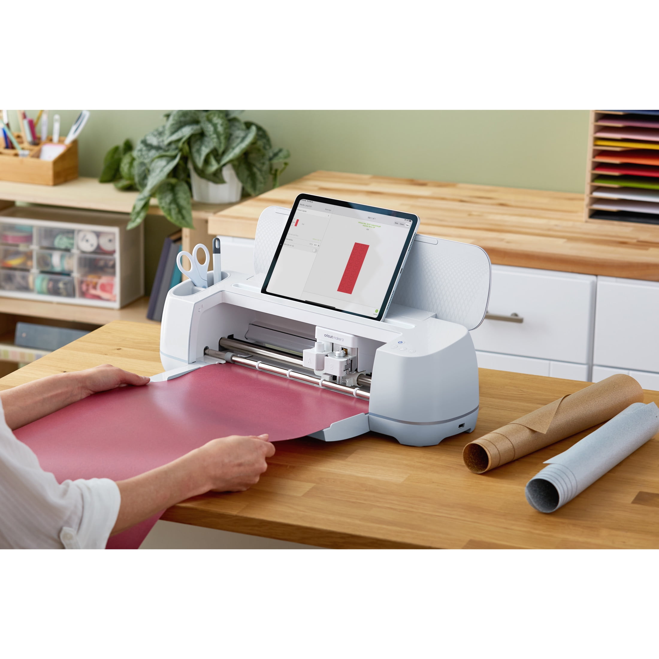 Cricut Smart Iron On Glitter Matless Heat Transfer Vinyl (3ft), 13" x 36", Red